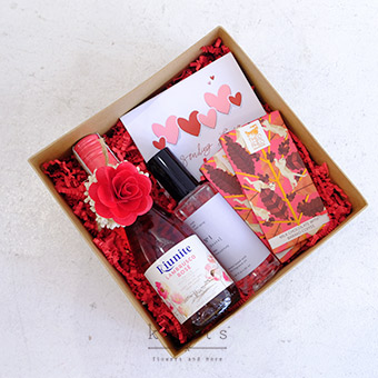 Rosé & Hearts (Gift Box)