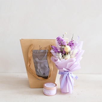 Calming Lilac (Mini Dried Flower Bouquet & Candle)