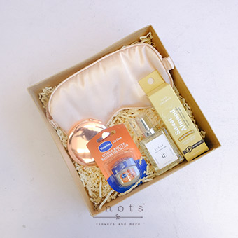 Classic Charm (Gift Box)
