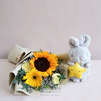  Bright Cuddles (Sunflower Bouquet and Cuddly