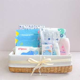Blissful Times (Newborn Gift Hamper)