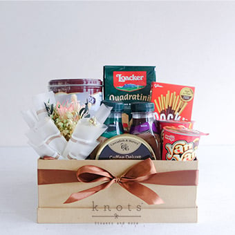 Treatscape (Gourmet Hamper)