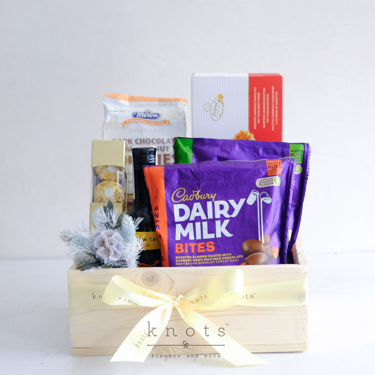 Treat Temptation (Gourmet Hamper)