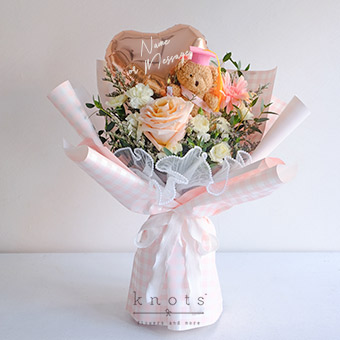Proud Hearts (Peach Ecuadorian Rose Bouquet with Balloon and Bear)