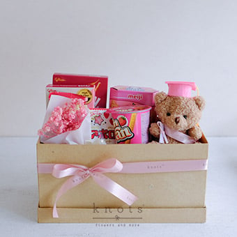 Pink Dreams (Graduation Gift Box)