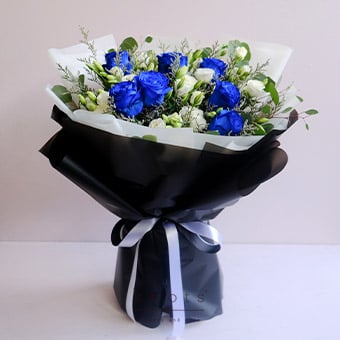 Blue Ecuadorian Roses Bouquet