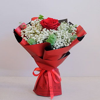 Amarla (Ecuadorian Red Rose Bouquet)