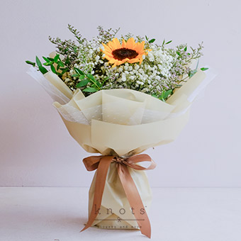 Lost in Love (Sunflower Bouquet)