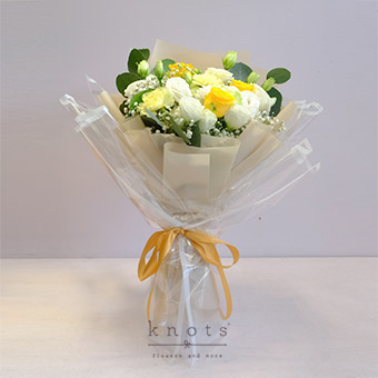 Speechless Statement (Yellow Roses Bouquet)
