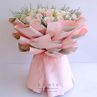 Bella Amare (36 Pink Ecuadorian Roses Bouquet)