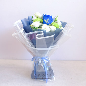 A Moonlit Wish (Blue Ecuadorian Roses Bouquet)