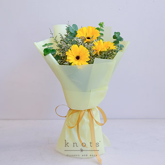 Summer Smiles (Yellow Gerbera Bouquet)