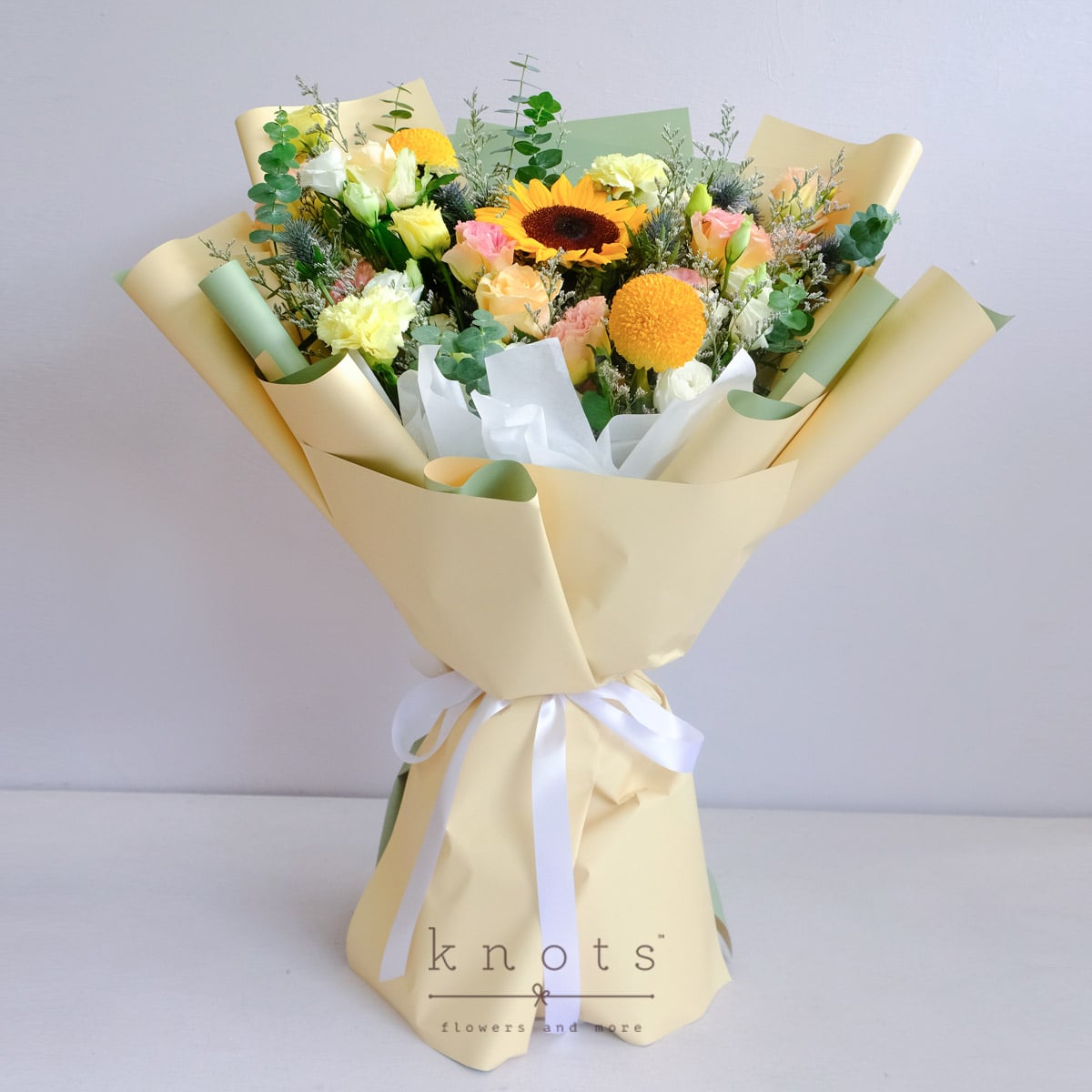 Glowing Happiness (Sunflower & Roses Bouquet)