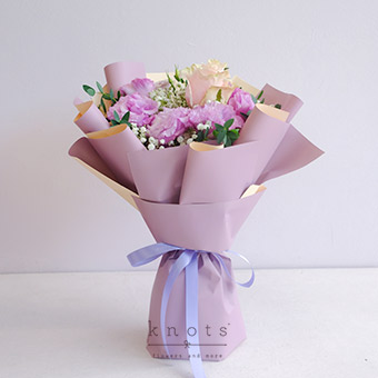 Lilac Blush (Pink Ecuadorian Rose Bouquet)
