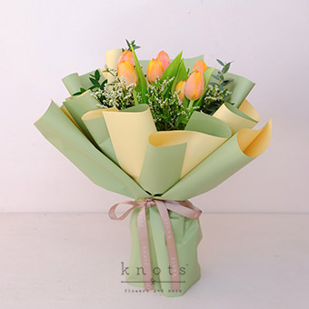 Chasing Sunsets (6 Orange Tulips Bouquet)