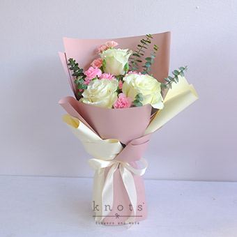 Adaline (White Ecuadorian Rose Bouquet)