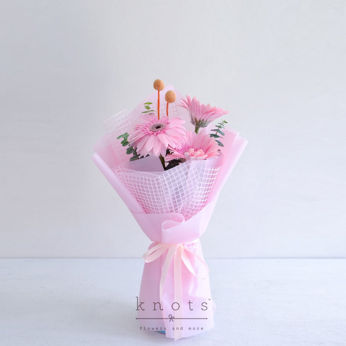 Chasse (3 Pink Gerbera Bouquet)