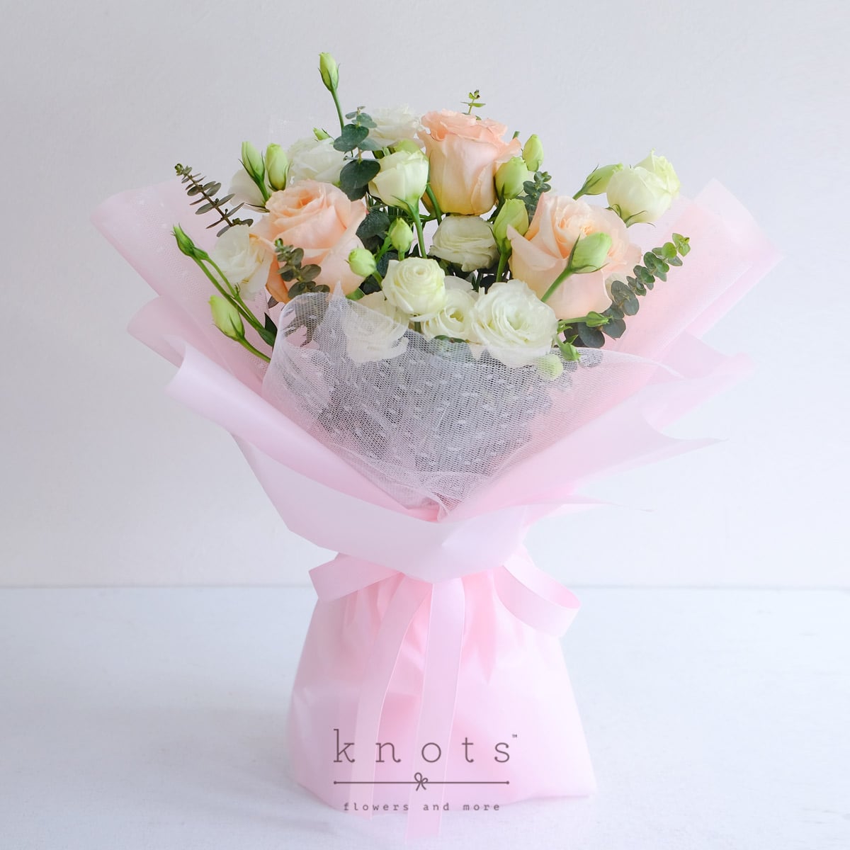 Bubbly Cotton Candy (3 Peach Ecuadorian Roses Bouquet)