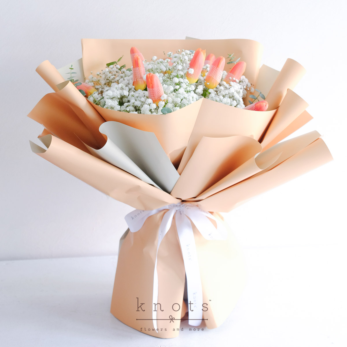 Shimmer Glow (Tulips Bouquet)