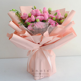 Beauty And Kisses (Tulips Bouquet)