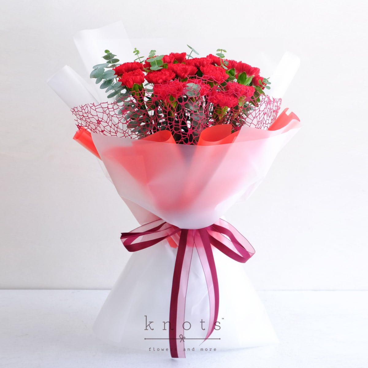 Valda (Red Carnations Bouquet)