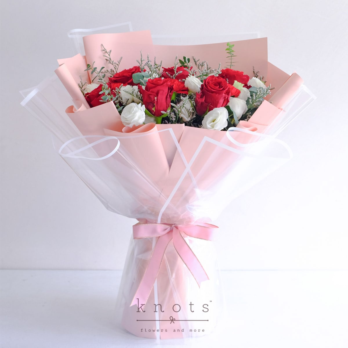 My Love is Infinite (6 Red Ecuadorian Roses Bouquet)