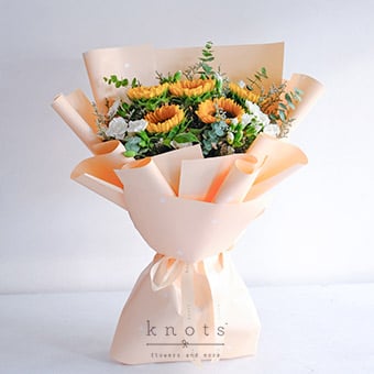 Rays of Love (6 Sunflower Bouquet)