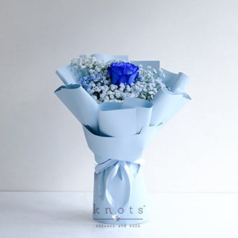 Dominique (Blue Ecuadorian Rose Bouquet)