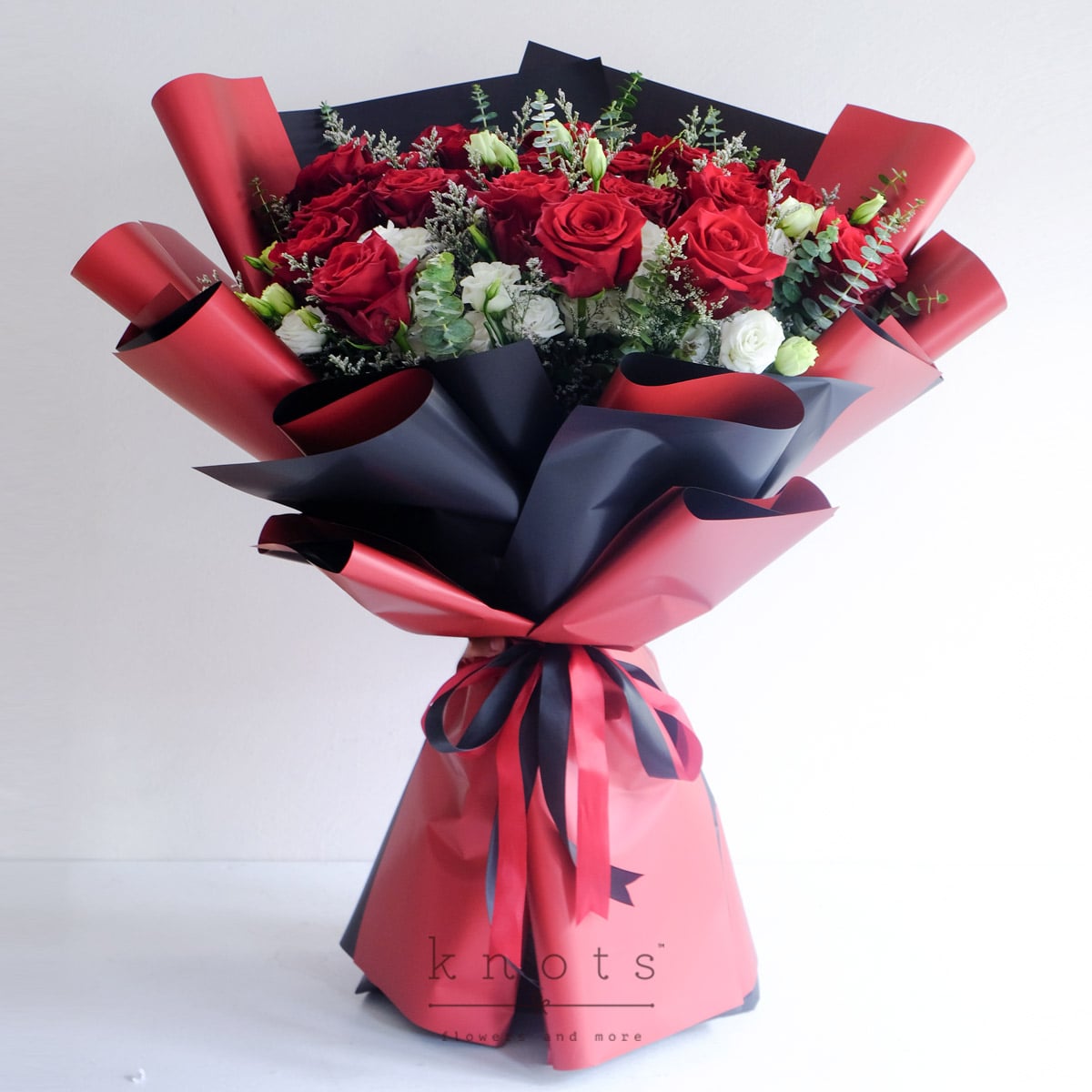 Ultimate Love (24 stalks Red Ecuadorian Roses Bouquet)