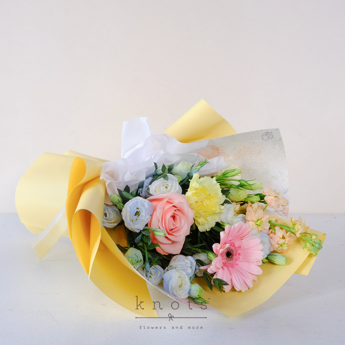 BQ25106-Mellow-Love-Pink-Ecuadorian-Rose-Gerbera-and-Carnation-BouquetA_1200