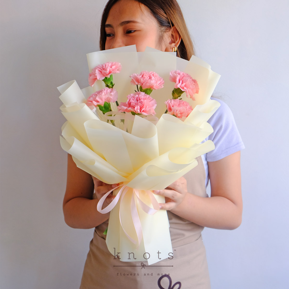 BQ25109-Soft-Whisper-Pink-Carnation-BouquetB_1200