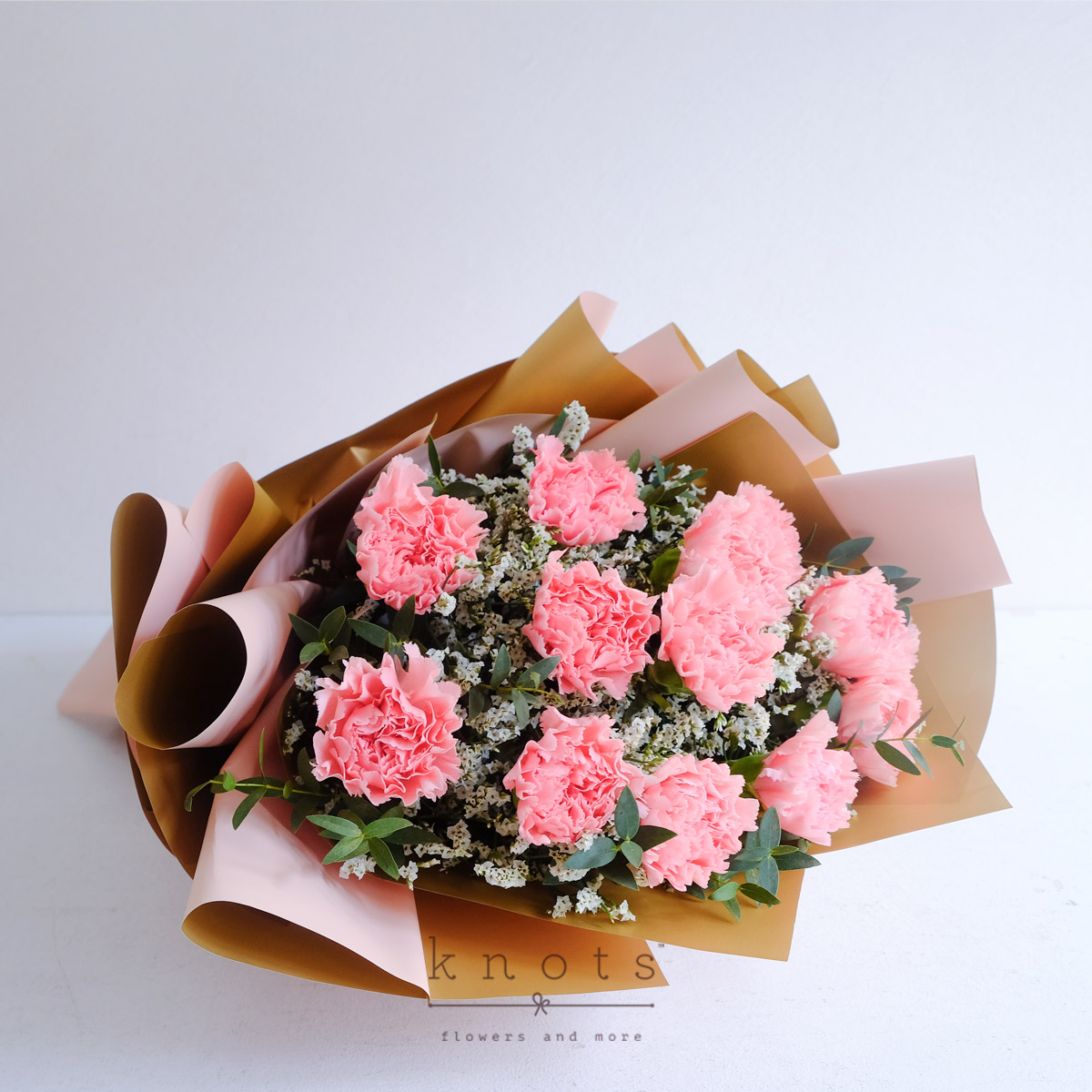 BQ25111-Liliana-Pink-Carnation-BouquetA_1200