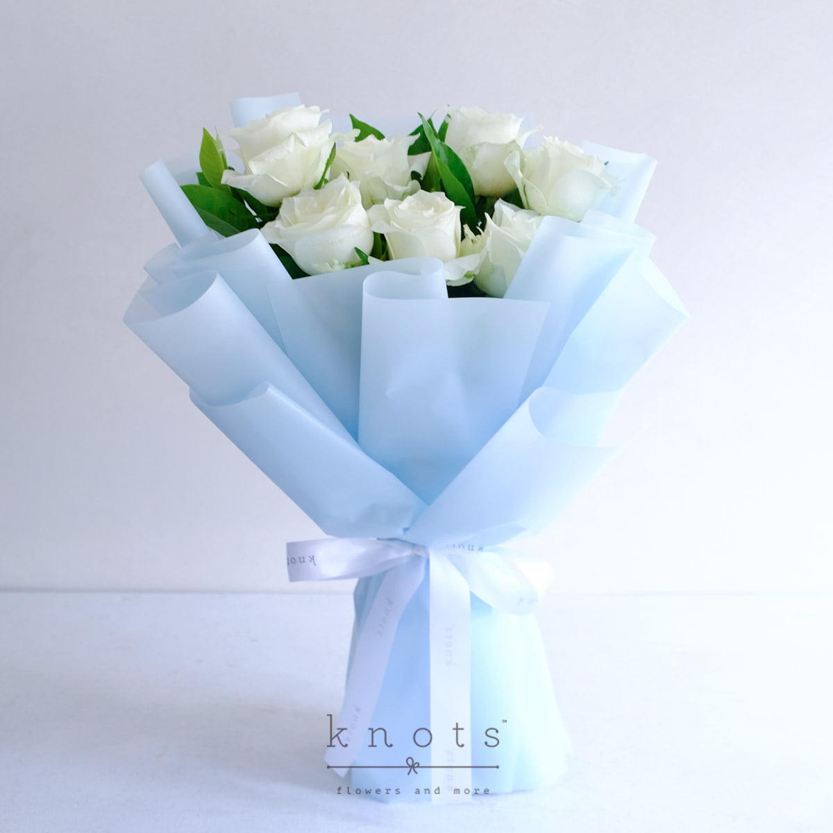 Ivory Cloud (White Roses Bouquet)
