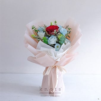 Strawberry Moon (Red Rose Bouquet)