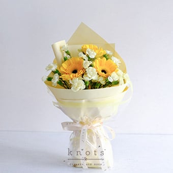Sunny Delight (Yellow Gerbera Bouquet)
