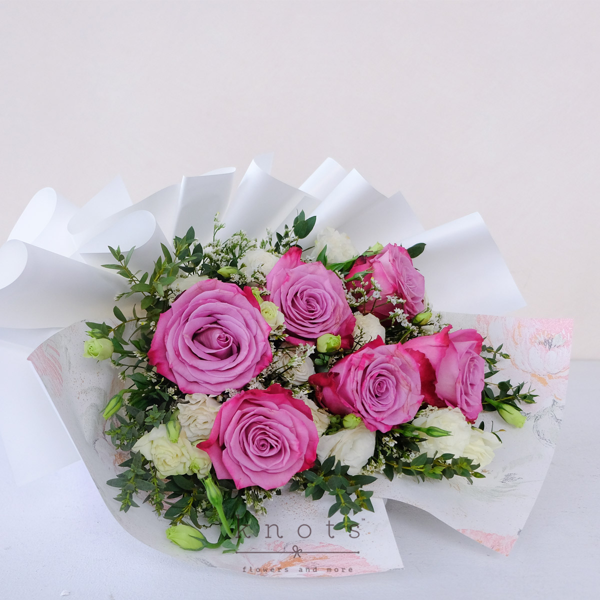 BQ2593-Dearly-Loved-Purple-Ecuadorian-RosesA_1200