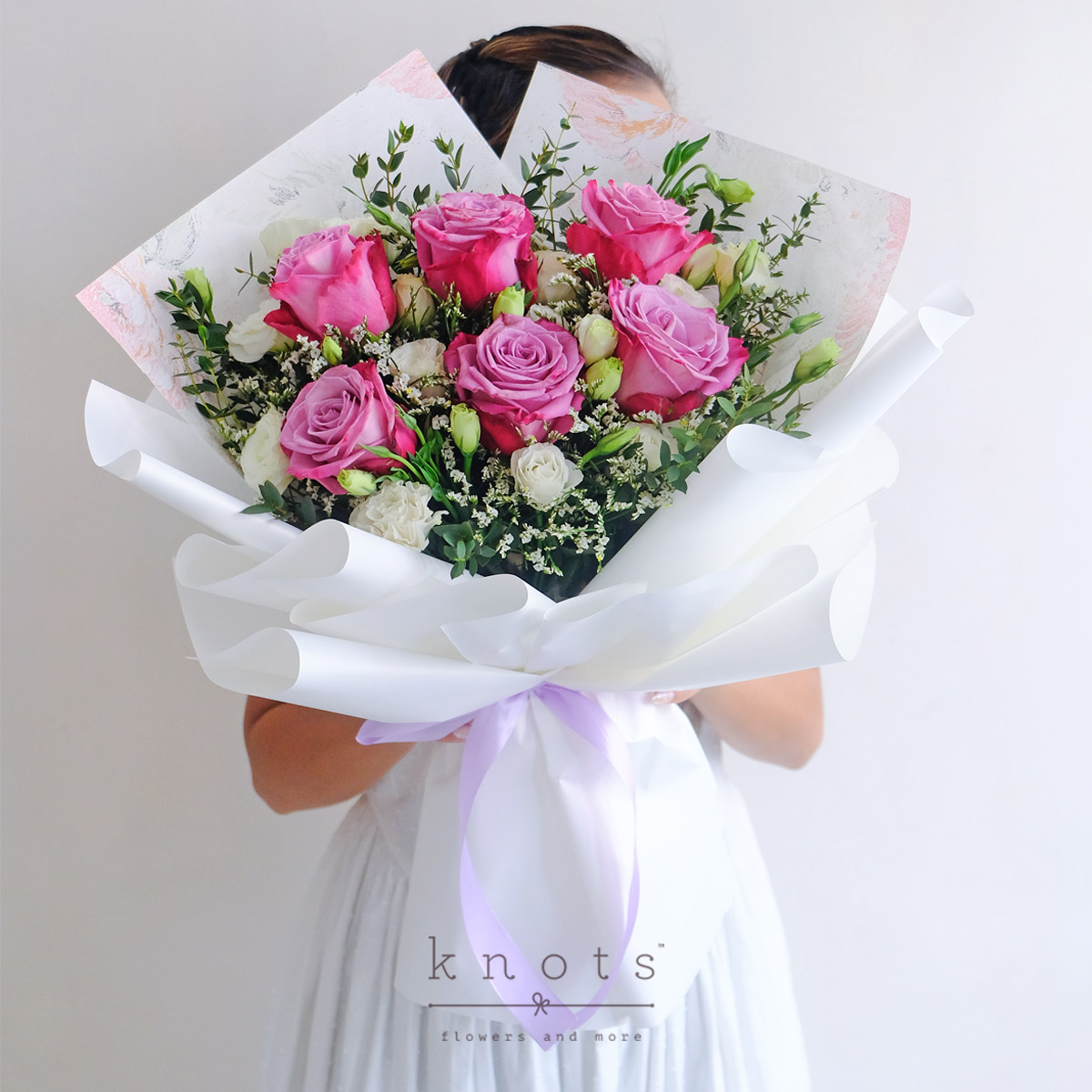 BQ2593-Dearly-Loved-Purple-Ecuadorian-RosesB_1200