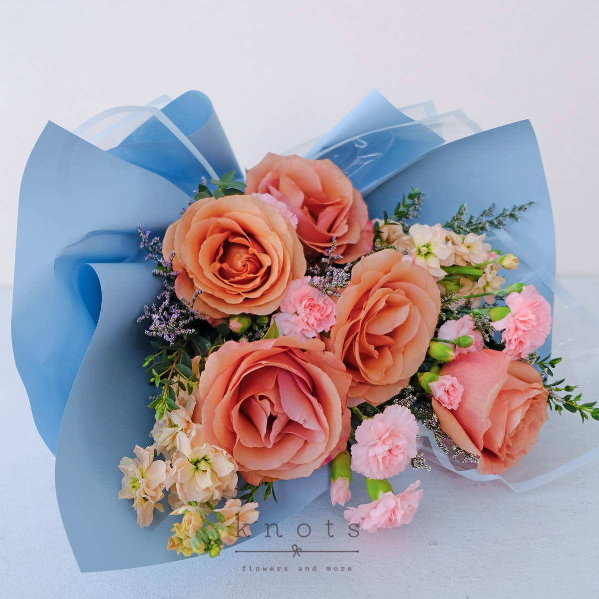 BQ2596-Ocean-of-Love-Mocca-Ecuadorian-Roses-BouquetA_1200
