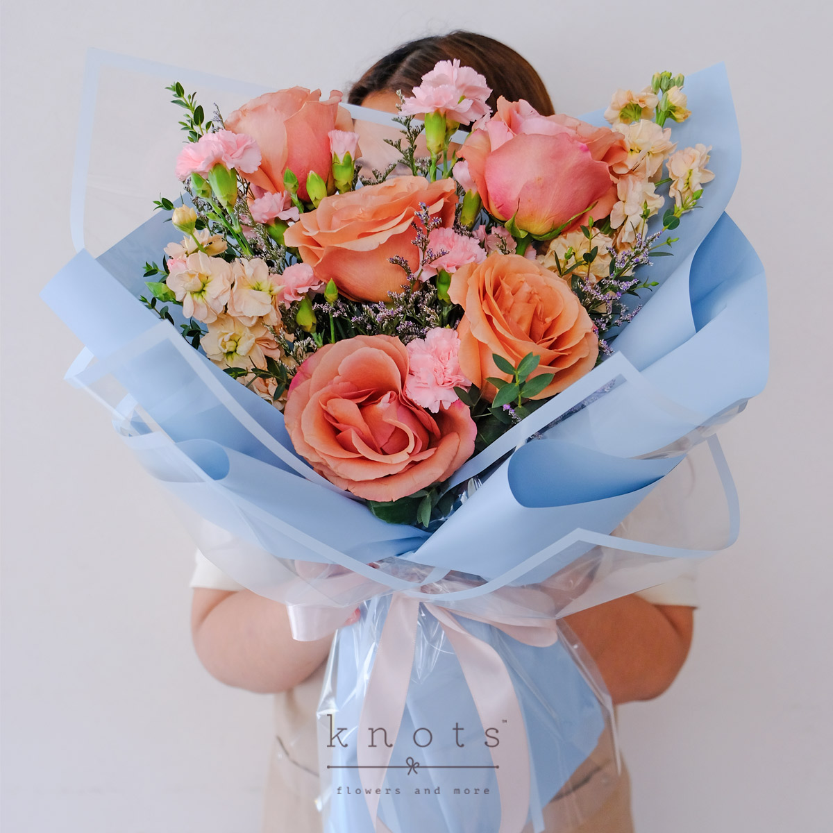 BQ2596-Ocean-of-Love-Mocca-Ecuadorian-Roses-BouquetB_1200