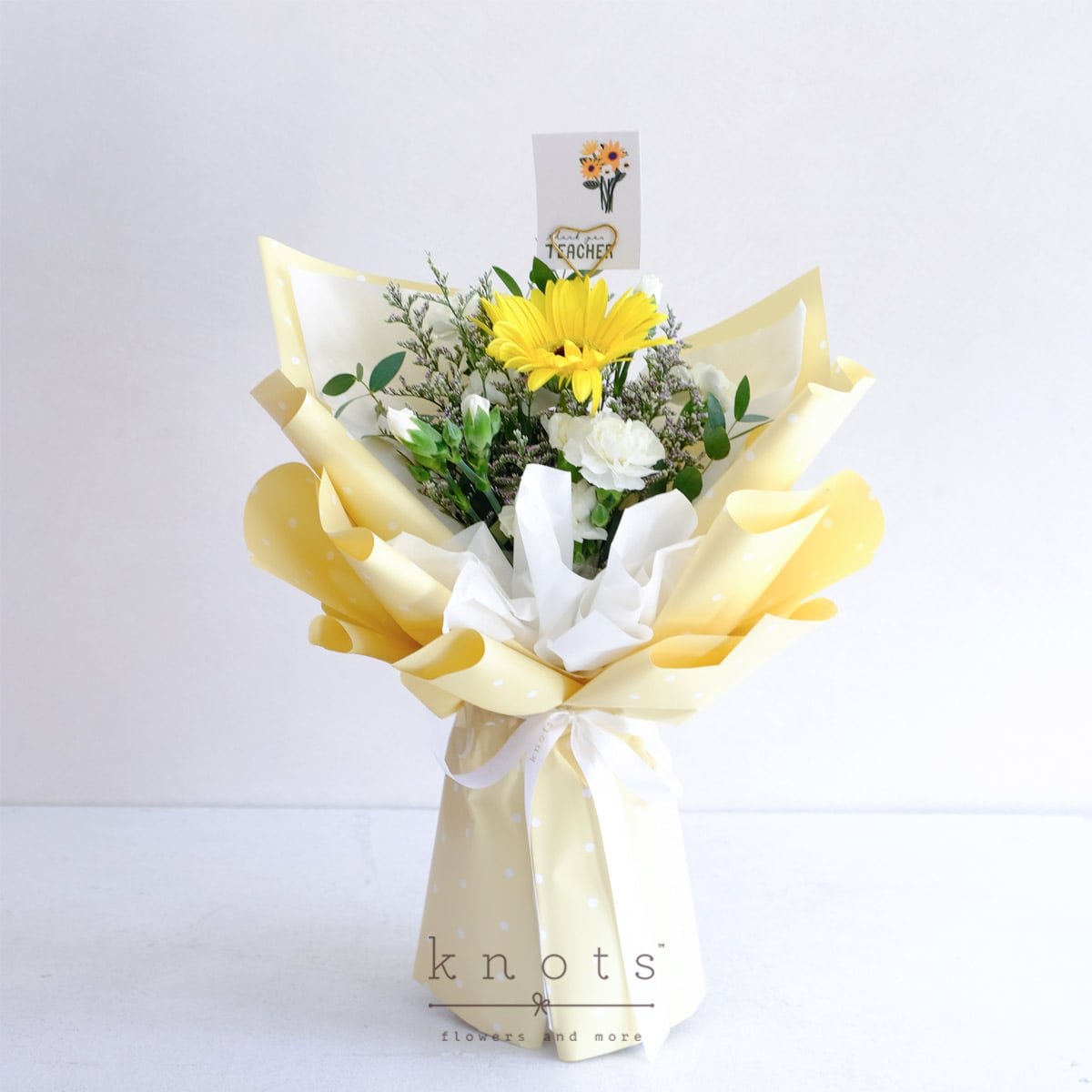 Golden Gratitude (Teacher's Day Bouquet)