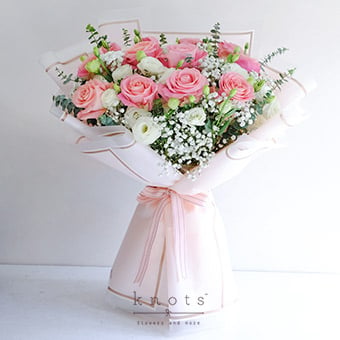 Lover Of My Dreams (12 Pink Ecuadorian Roses Bouquet)