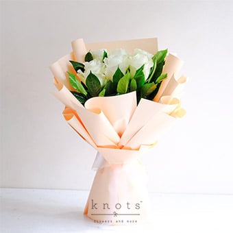 Purest Love (6 White Roses Bouquet)