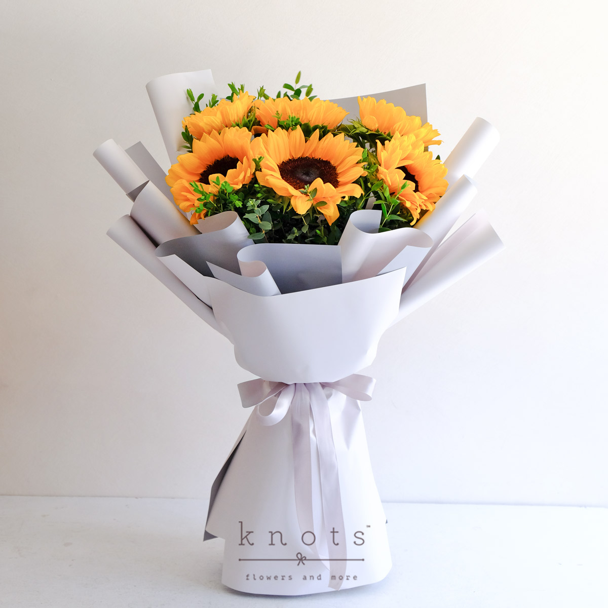 Sweet Loyal (Sunflower Bouquet)