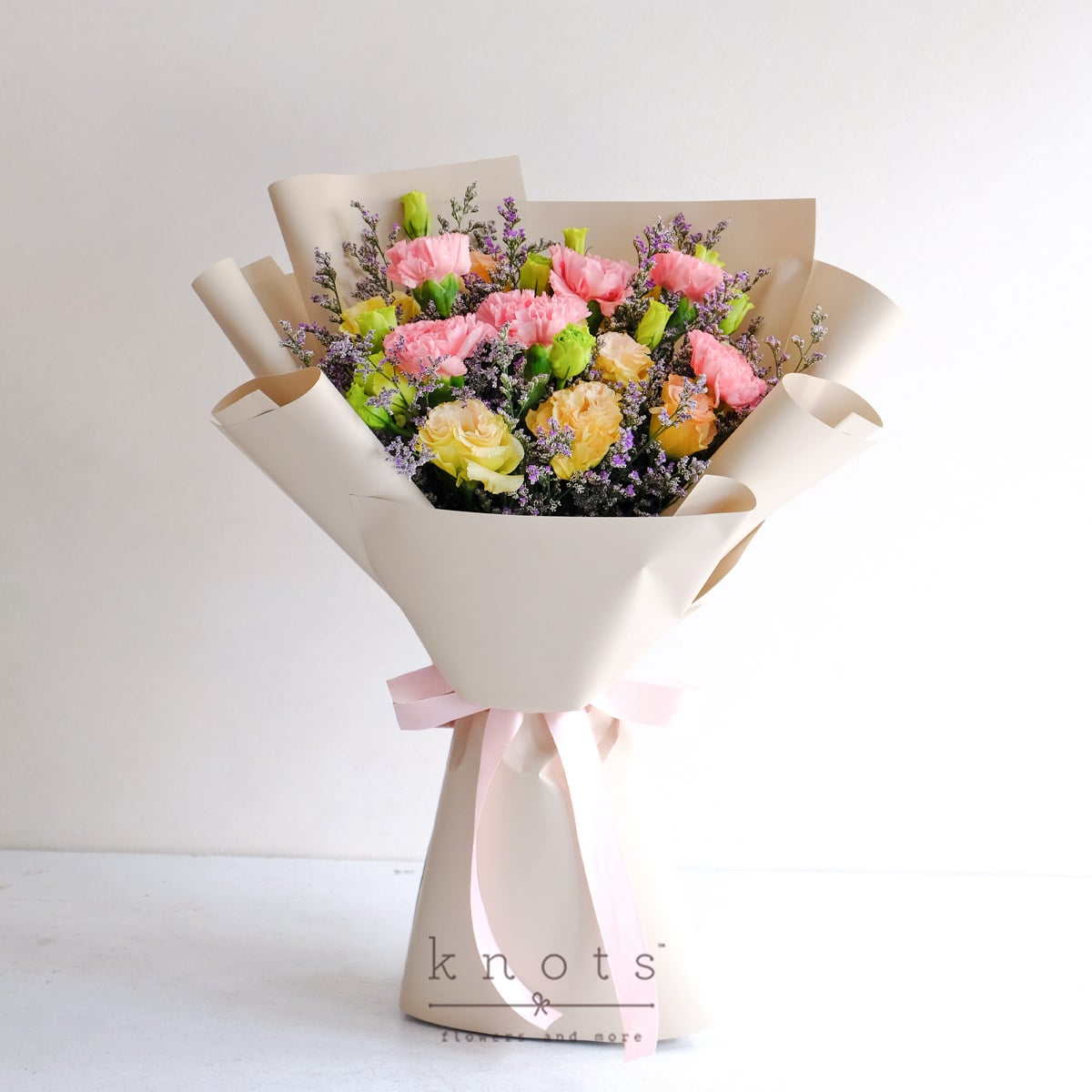 Marilyn (Pink Carnations Bouquet)