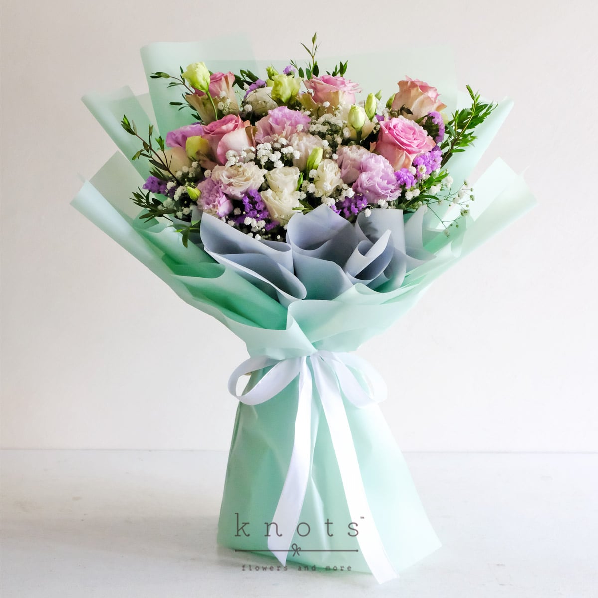 Beatrice (Purple Roses Bouquet)