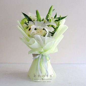 Navillera (Mixed Flowers Bouquet)