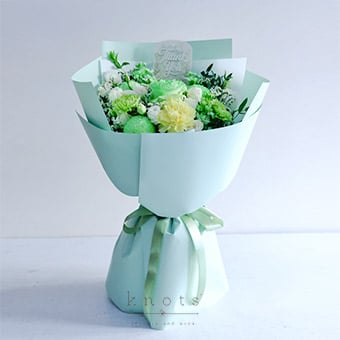 With Gratitude (White Ecuadorian Rose Bouquet)