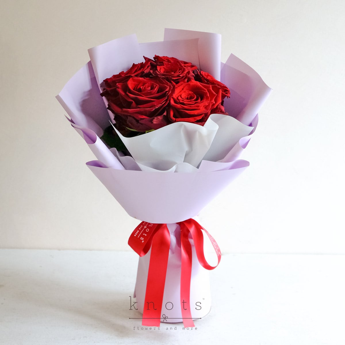 Crimson Allure (6 Red Ecuadorian Roses)