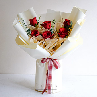 Red Roses Bouquet