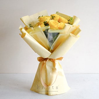 Golden Darling (6 Yellow Rose Bouquet)